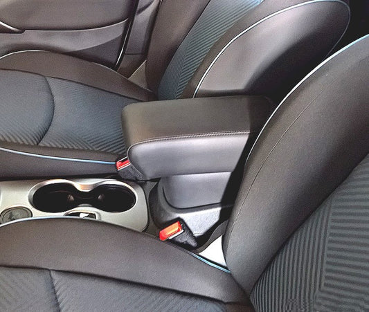 PREMIUM model armrest for Fiat 500X