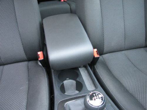 Armrest for Volkswagen Passat B6 (2005-2010) and B7 (2010&gt;)